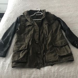 Aritzia XS khaki jacket with hood